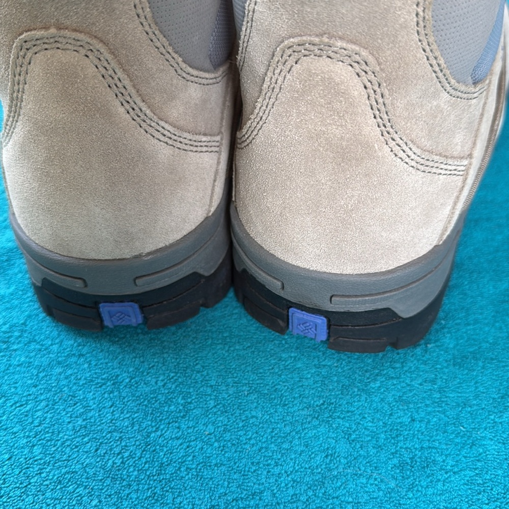 Columbia Hiking Boots - Picture 7 of 8